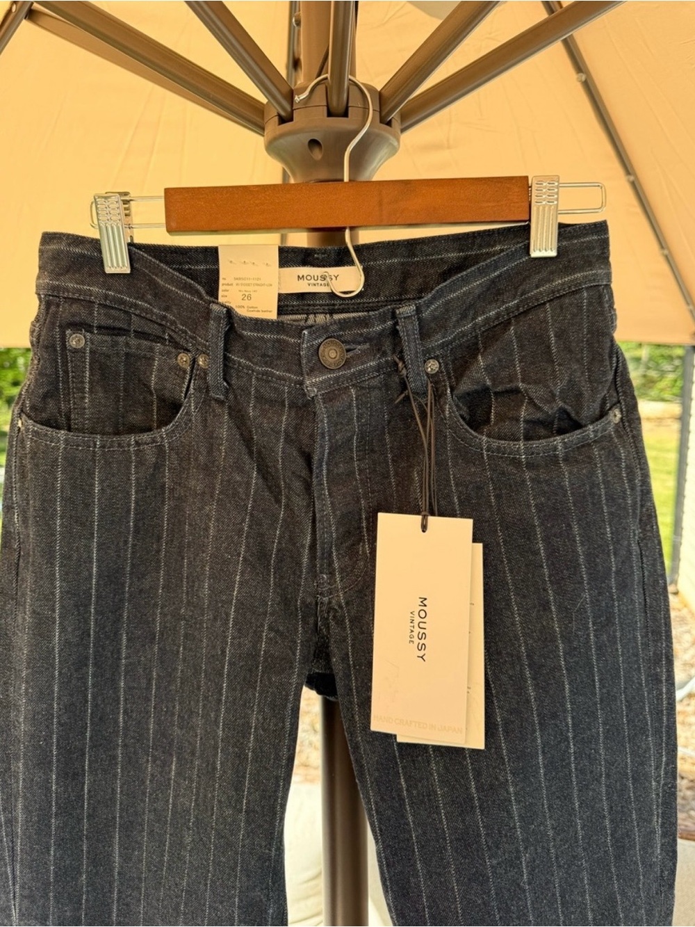 Women's Moussy Denim Pinstripe Straight-Leg Jeans - Picture 9 of 12